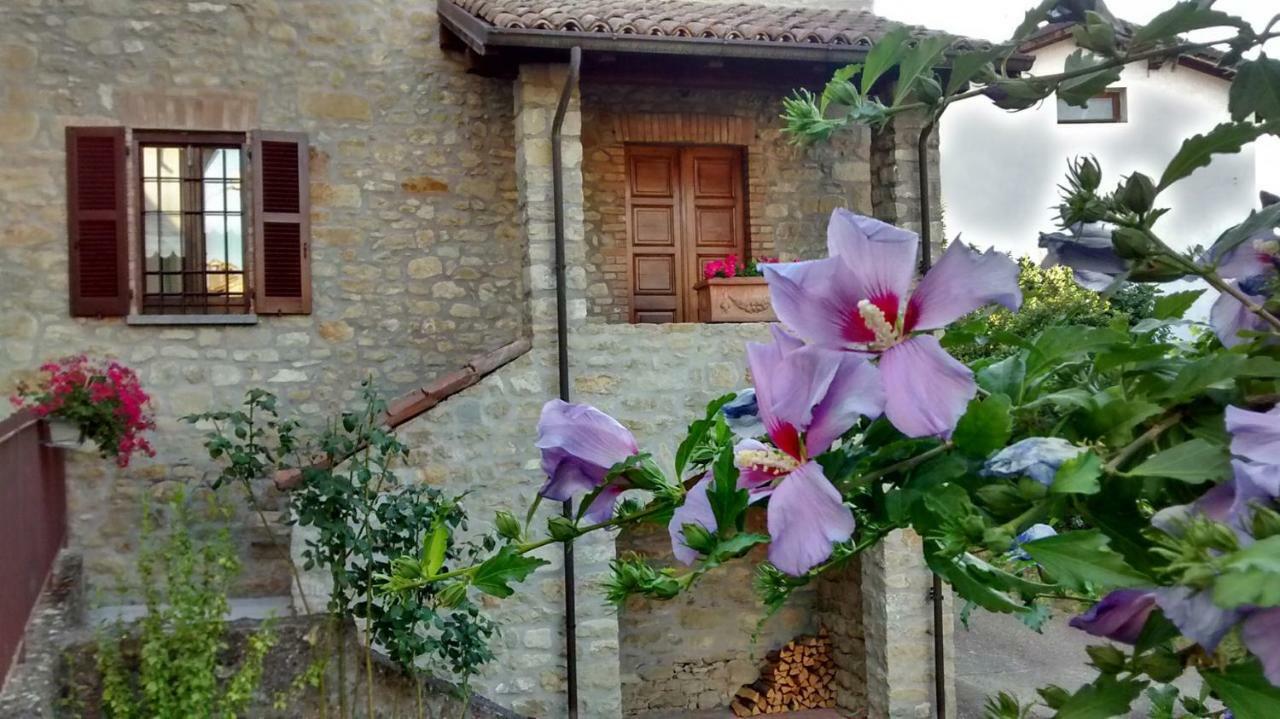 Villa La Pomella à Ponte Nizza Extérieur photo